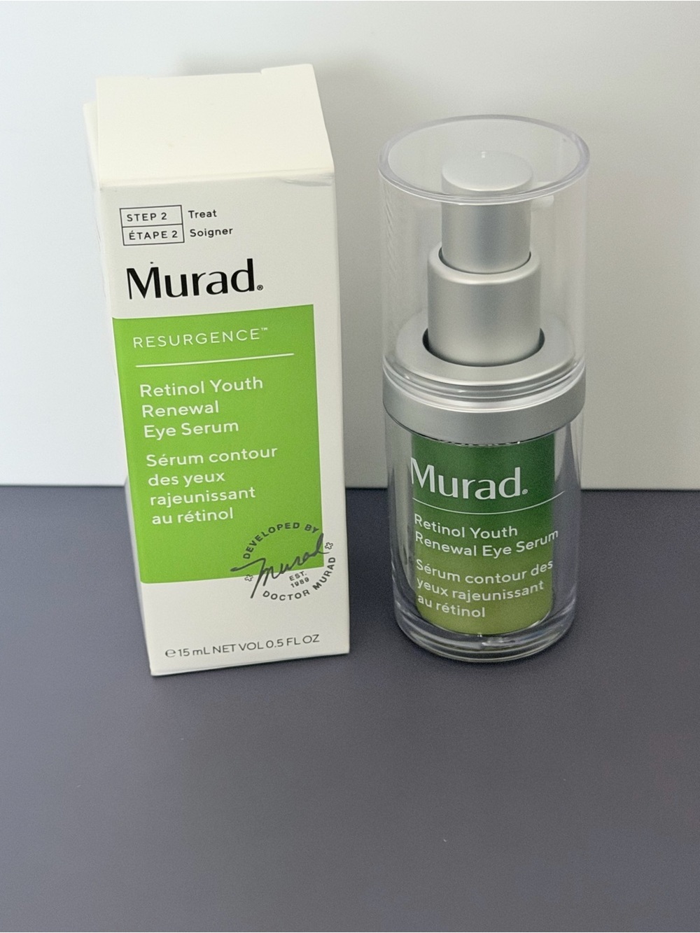 Murad Retinol Youth Renewal Eye Serum – green and silver